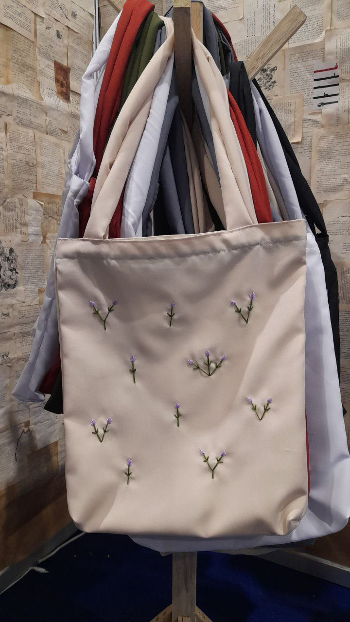 Customized Tote bag with handmade embroidery